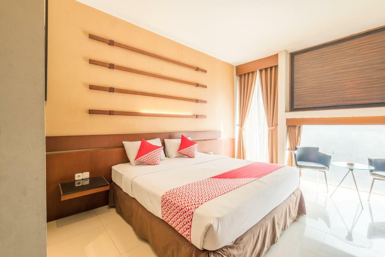 Capital O 874 Hotel Nyland Pasteur Bandung Exterior photo