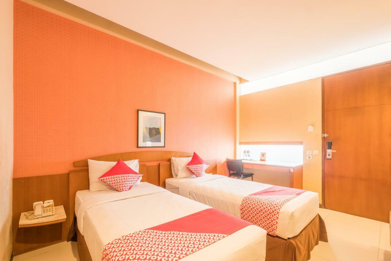 Capital O 874 Hotel Nyland Pasteur Bandung Exterior photo